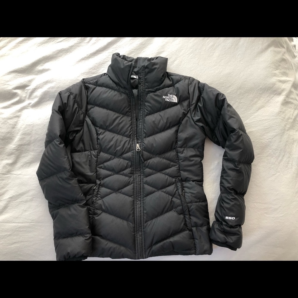 North Face women’s extra small black down jacket 550 - great condition!